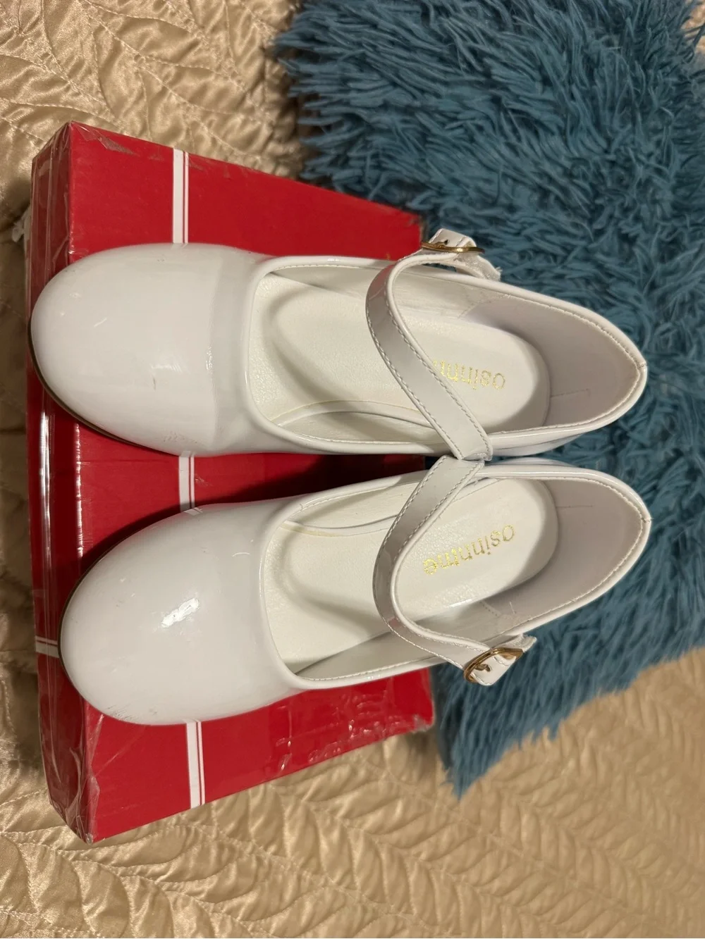 Sinn White Patent Mary Jane Shoes for Kids with Gold Buckles